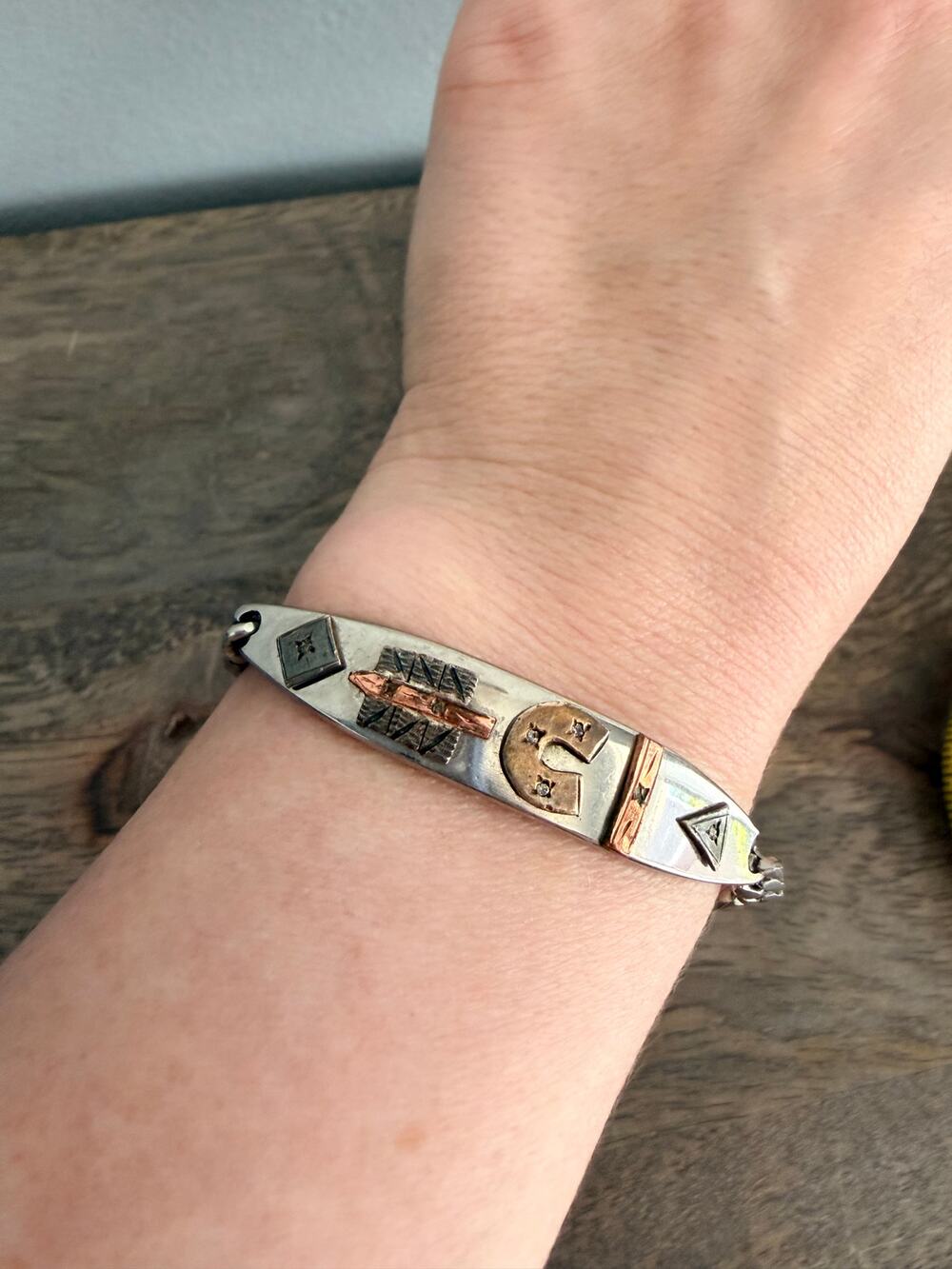 Unmarked Southwestern Native American Style Horseshoe Silver Bracelet